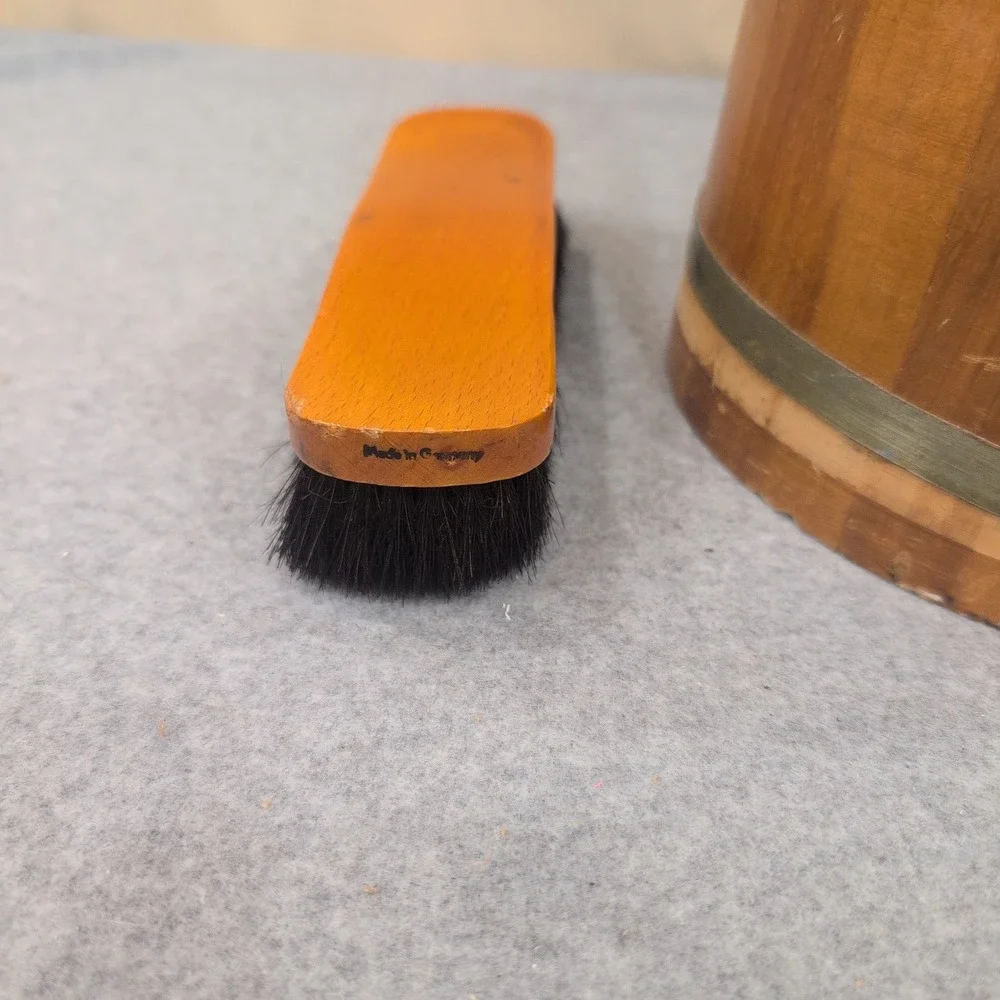Vintage Firkin Style Wooden Shoe Shine Bucket with Footrest and German Brush - Picture 3 of 7